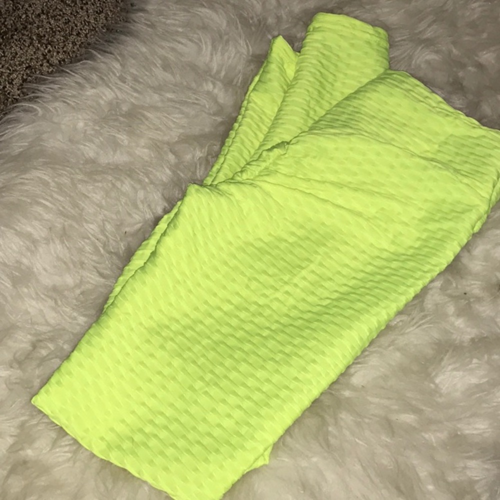 Neon yellow tights